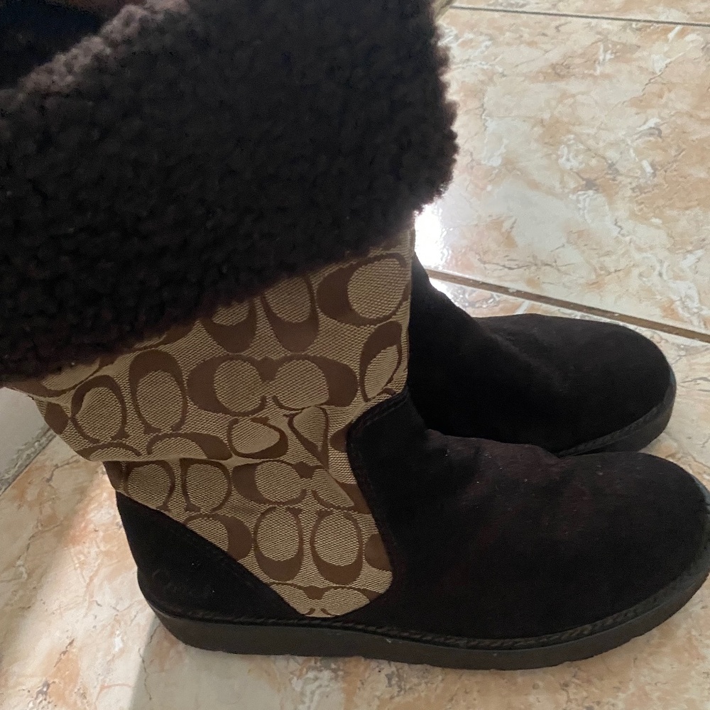 Coach boots